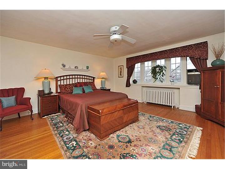 8016 Winston Road Philadelphia, PA 19118 - Photo 10 of 24 Bedroom - Main