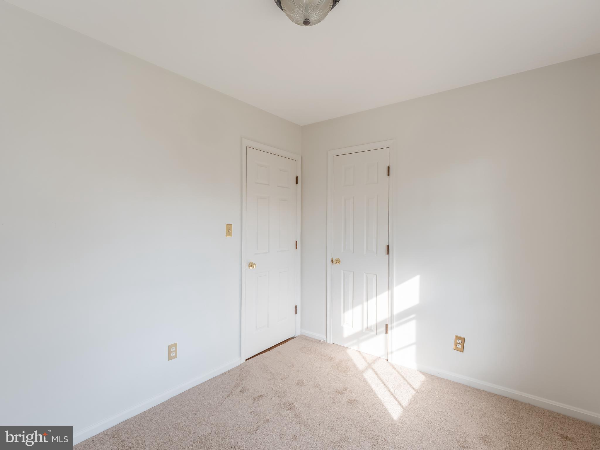 6742 Kelly Road Warrenton, VA 20187 - Photo 15 of 32 Gallery Image 15