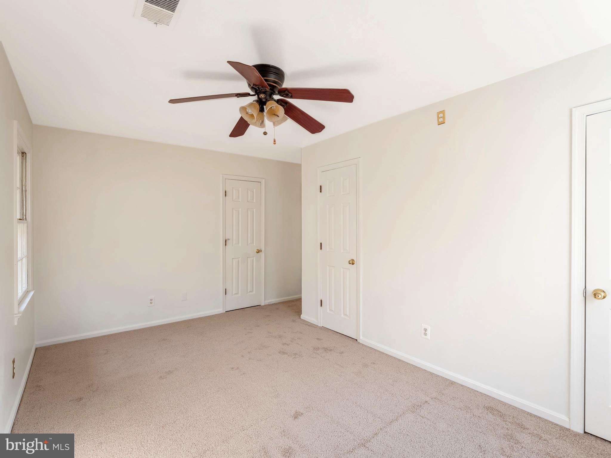 6742 Kelly Road Warrenton, VA 20187 - Photo 18 of 32 Gallery Image 18