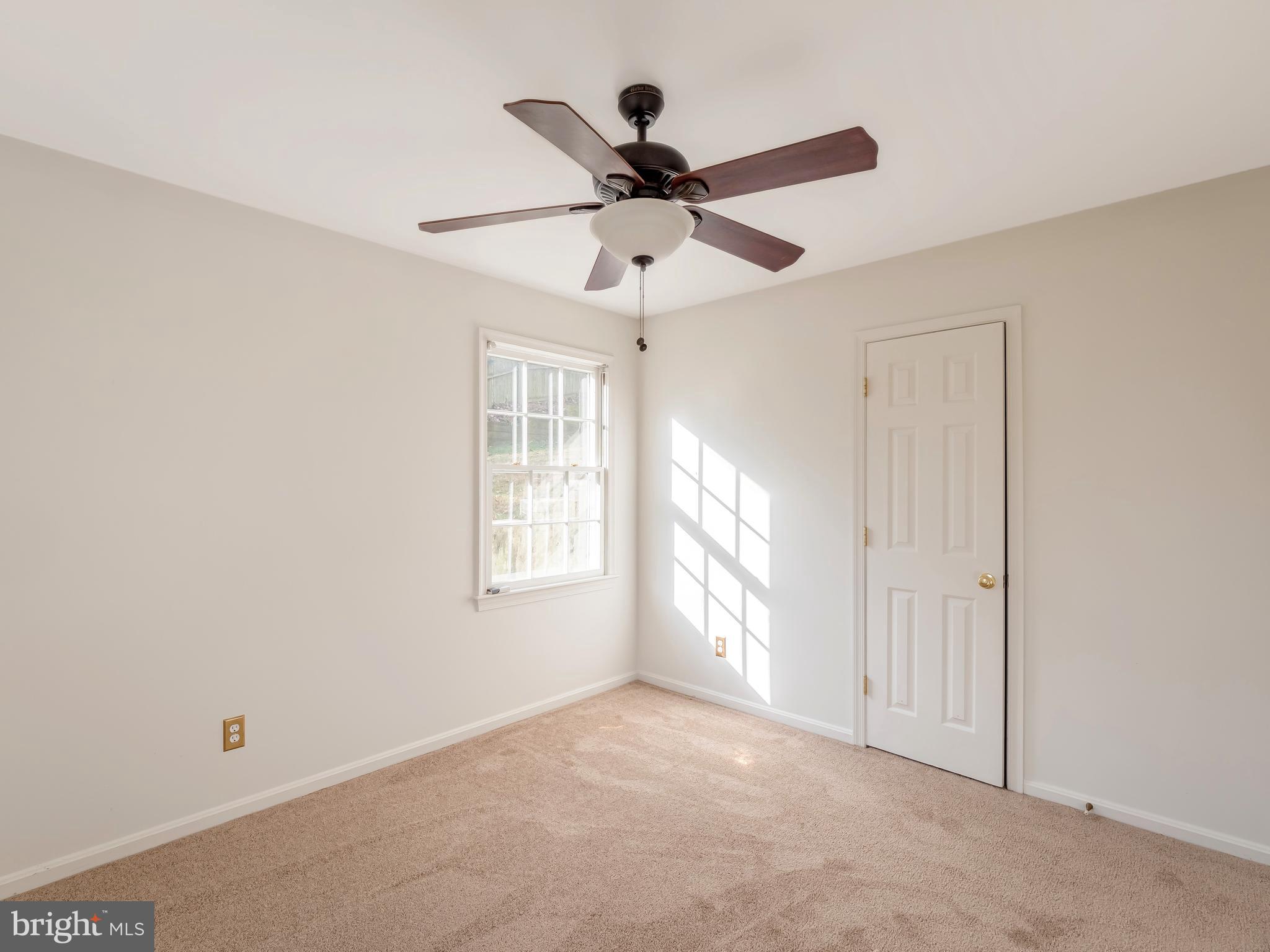 6742 Kelly Road Warrenton, VA 20187 - Photo 21 of 32 Gallery Image 21