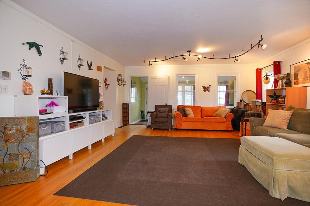 18 Gilman Road Billerica, MA 01862 - Photo 4 of 29