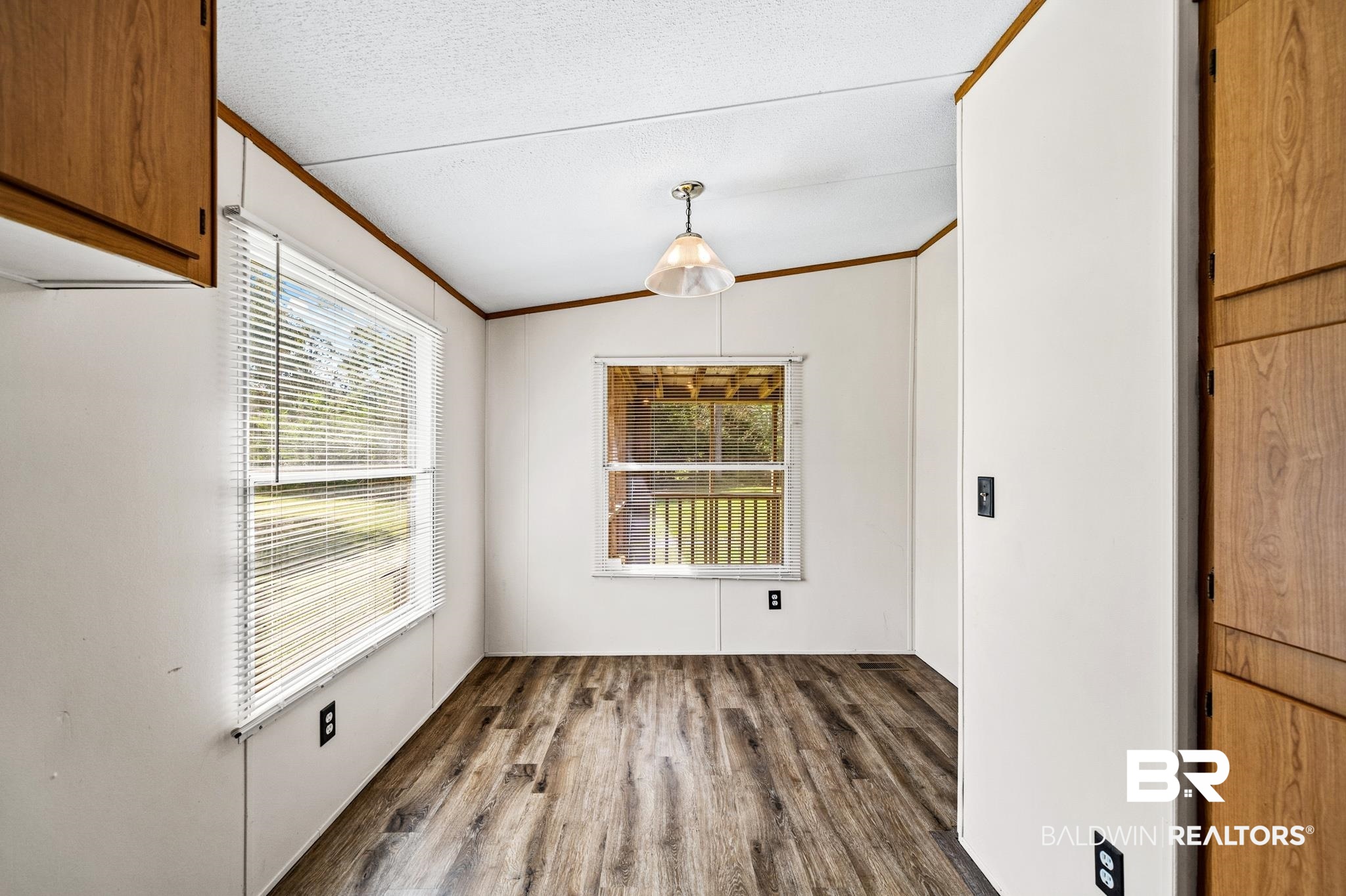24300 Pinewood Lane Robertsdale, AL 36567 - Photo 11 of 36