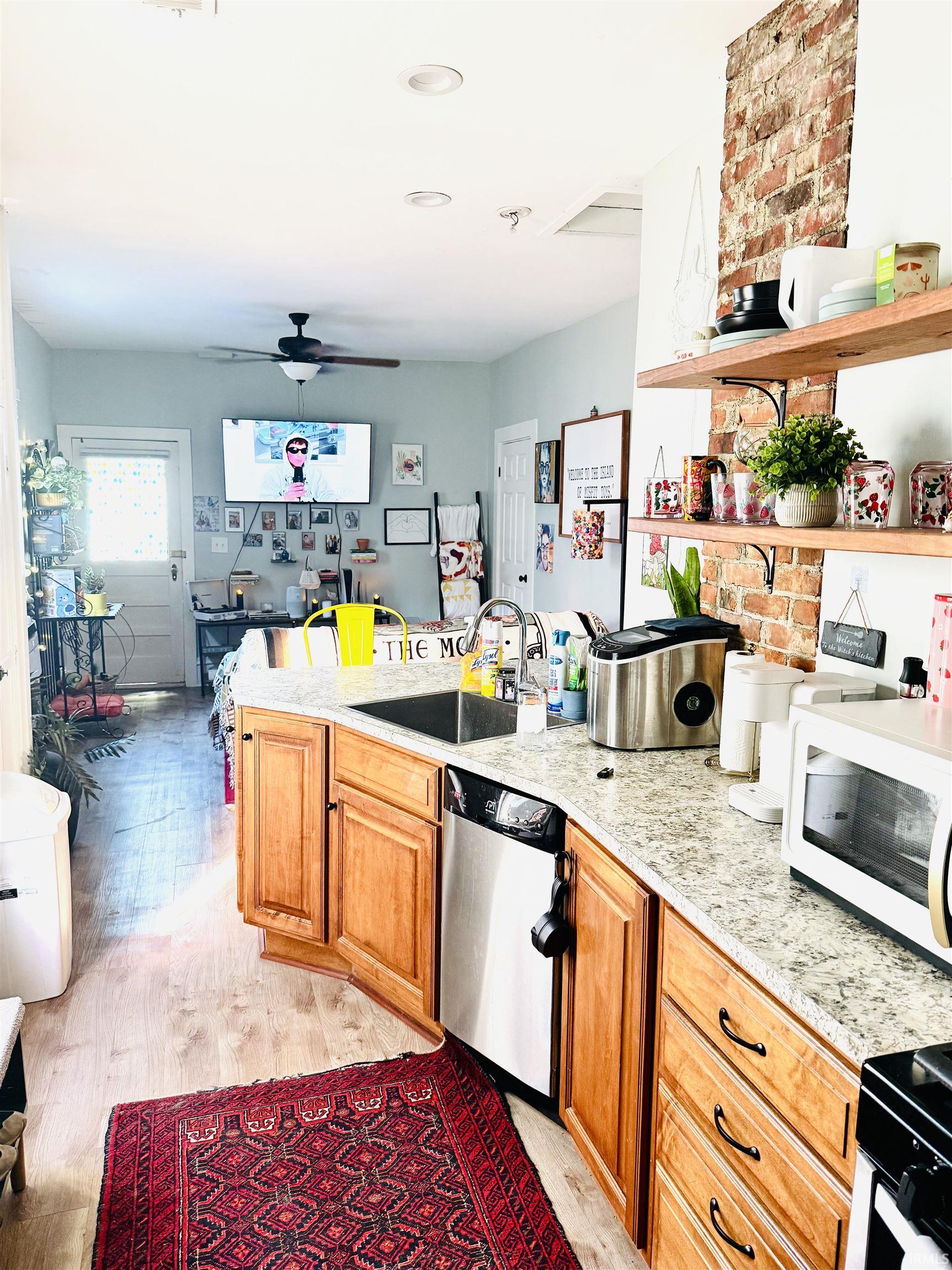 520 Southeast Riverside Drive Evansville, IN 47713 - Photo 11 of 19