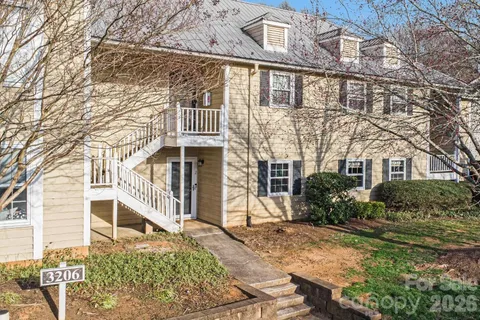 $270,000 | 3206 Selwyn Farms Lane, Unit 2, Charlotte, NC 28209