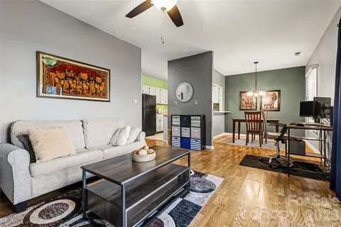 $270,000 | 3206 Selwyn Farms Lane, Unit 2, Charlotte, NC 28209