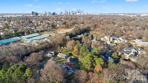 $270,000 | 3206 Selwyn Farms Lane, Unit 2, Charlotte, NC 28209