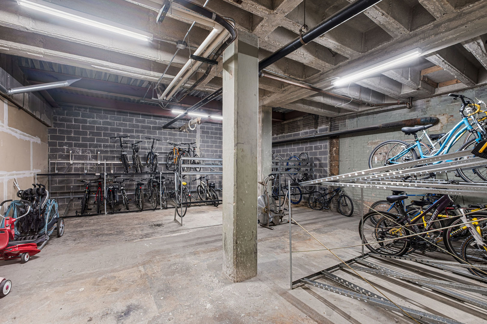 811 South Lytle Street, Unit 110 Chicago, IL 60607 - Photo 23 of 26