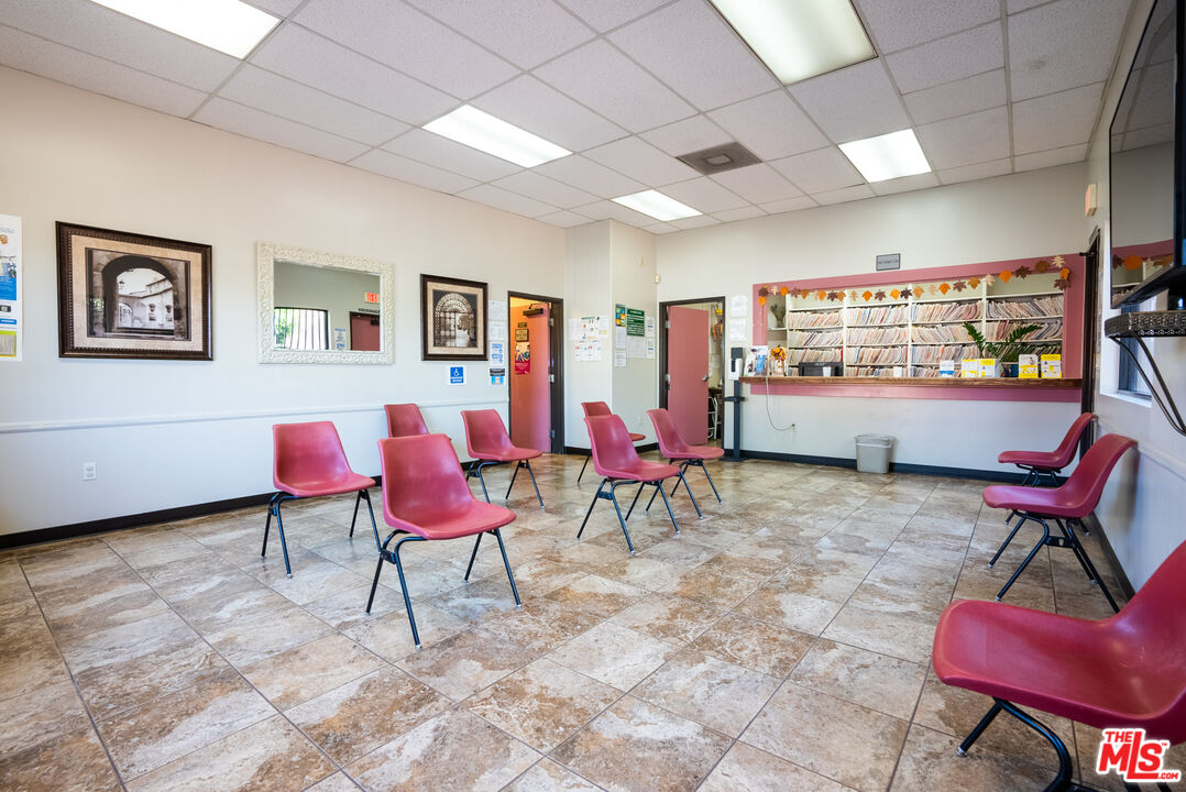 4946 Florence Avenue Bell, CA 90201 - Photo 24 of 72