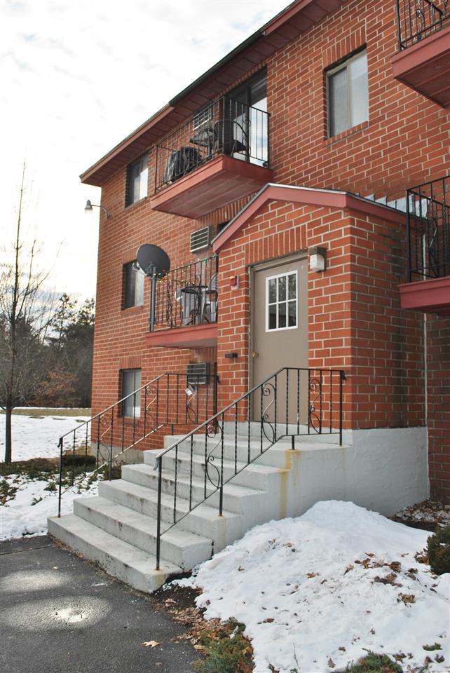1225 Bodwell Road, Unit 30 Manchester, NH 03109 - Photo 3 of 13 Gallery Image 3