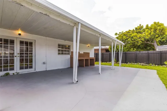 $600,000 | 5370 Southwest 144th Avenue, Miami, FL 33175