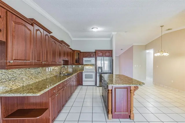 $600,000 | 5370 Southwest 144th Avenue, Miami, FL 33175