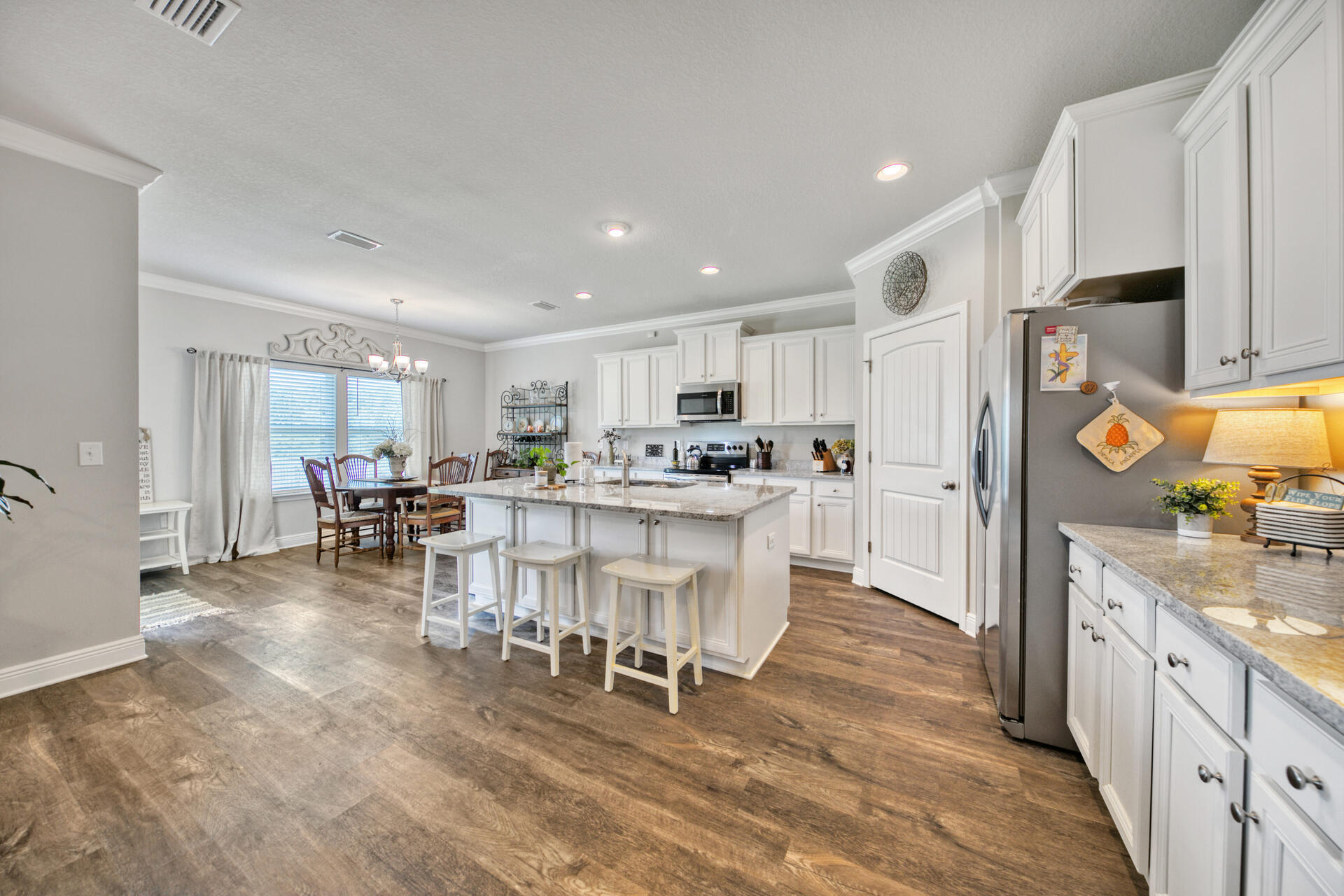 200 Lottie Loop Freeport, FL 32439 - Photo 8 of 38 Gallery Image 8