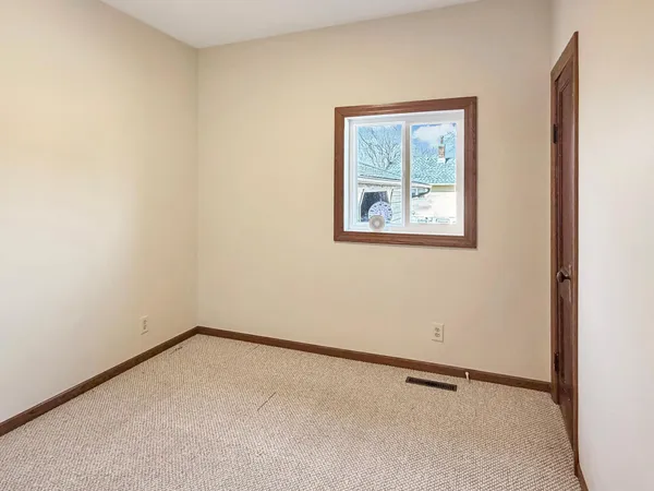 $185,000 | 741 Main Street, Tracy, MN 56175