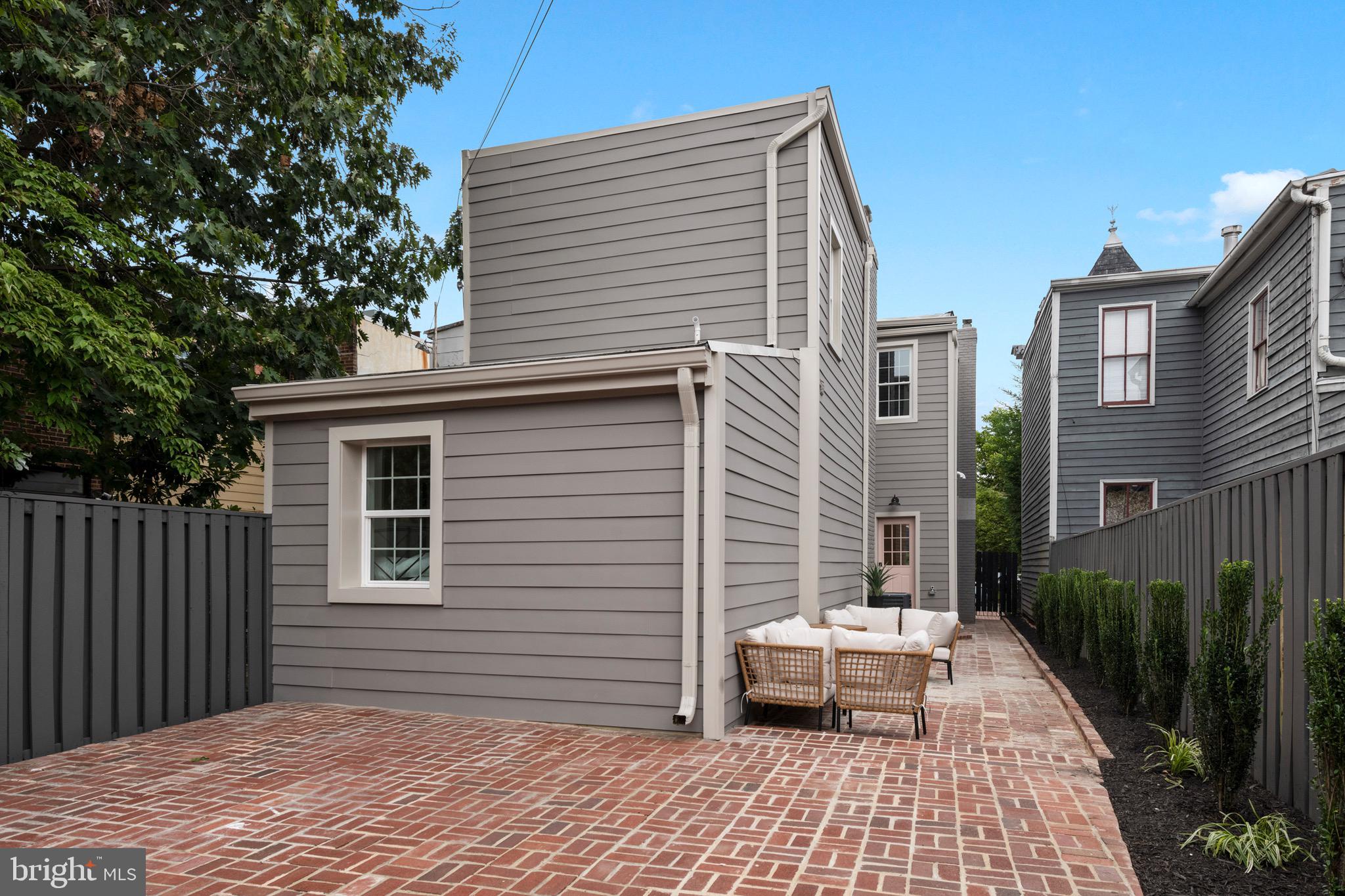 416 Independence Avenue Southeast Washington, DC 20003 - Photo 16 of 22