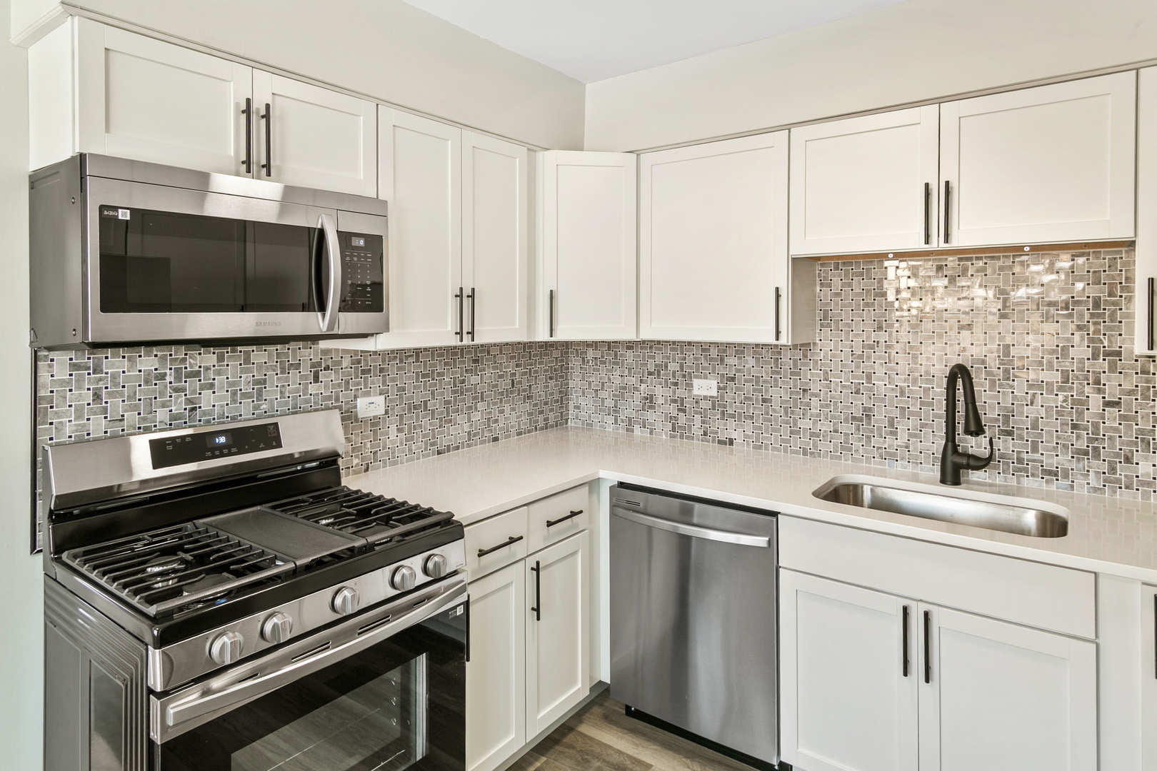 1124 West 187th Street Homewood, IL 60430 - Photo 8 of 32