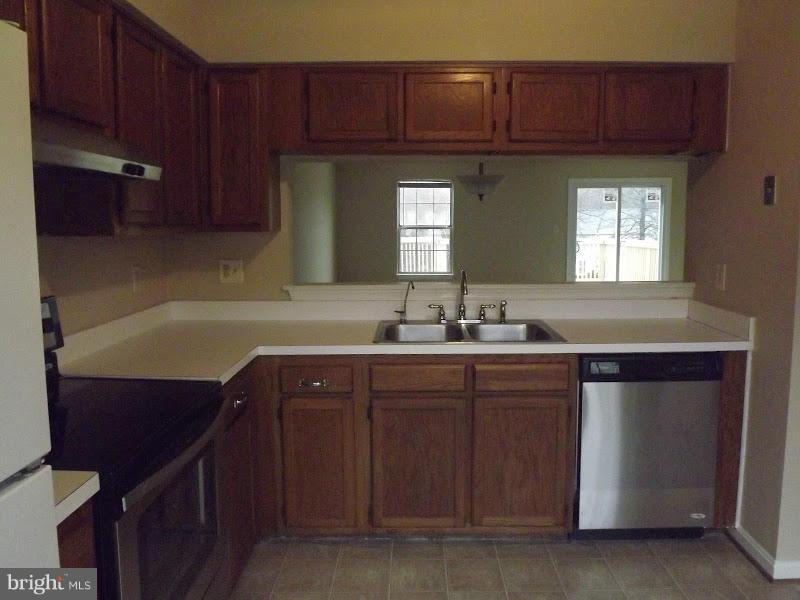 8541 Ritchboro Road District Heights, MD 20747 - Photo 2 of 26 Kitchen
