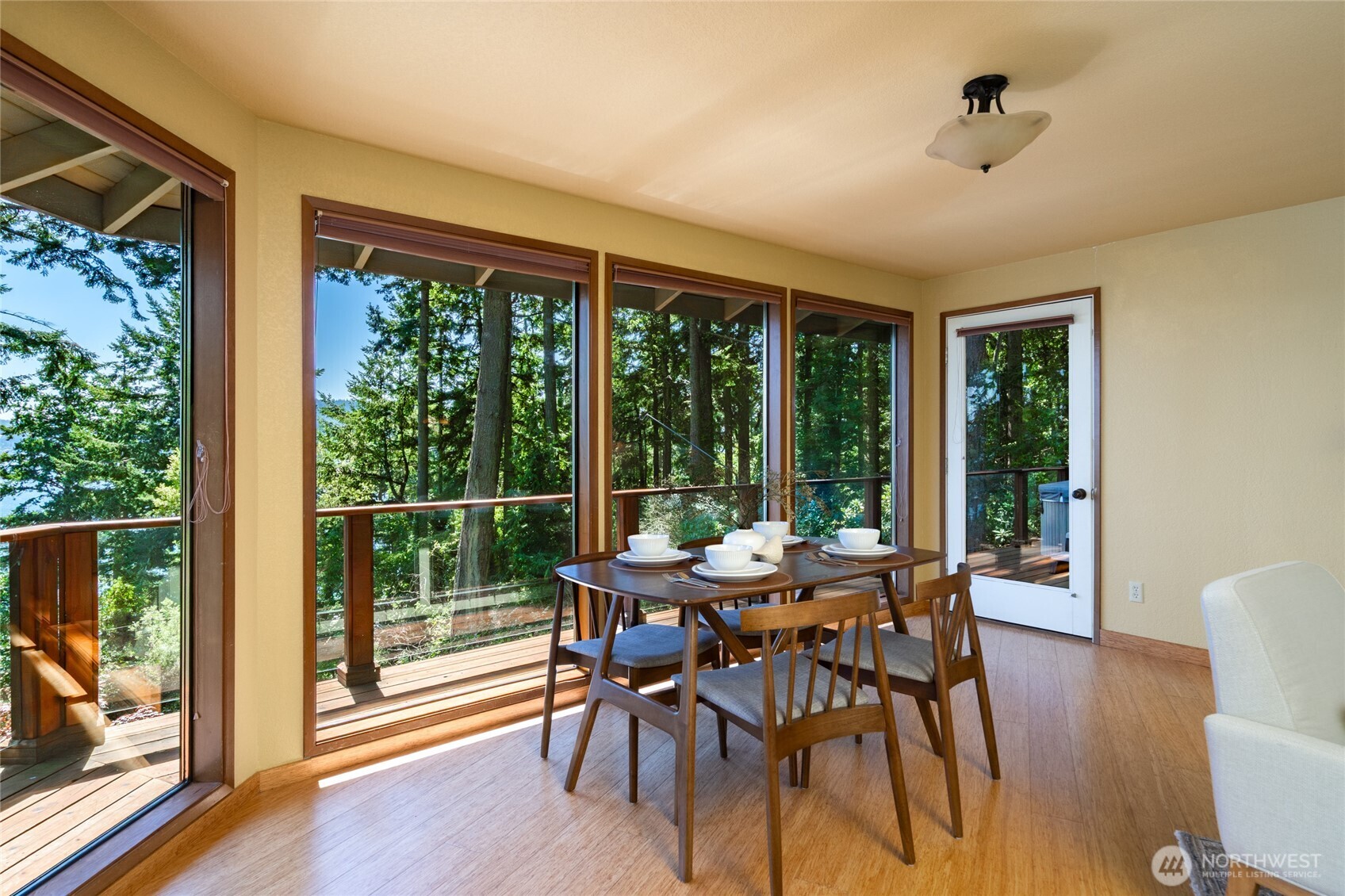 15127 Gibralter Road Anacortes, WA 98221 - Photo 15 of 36 Gallery Image 15