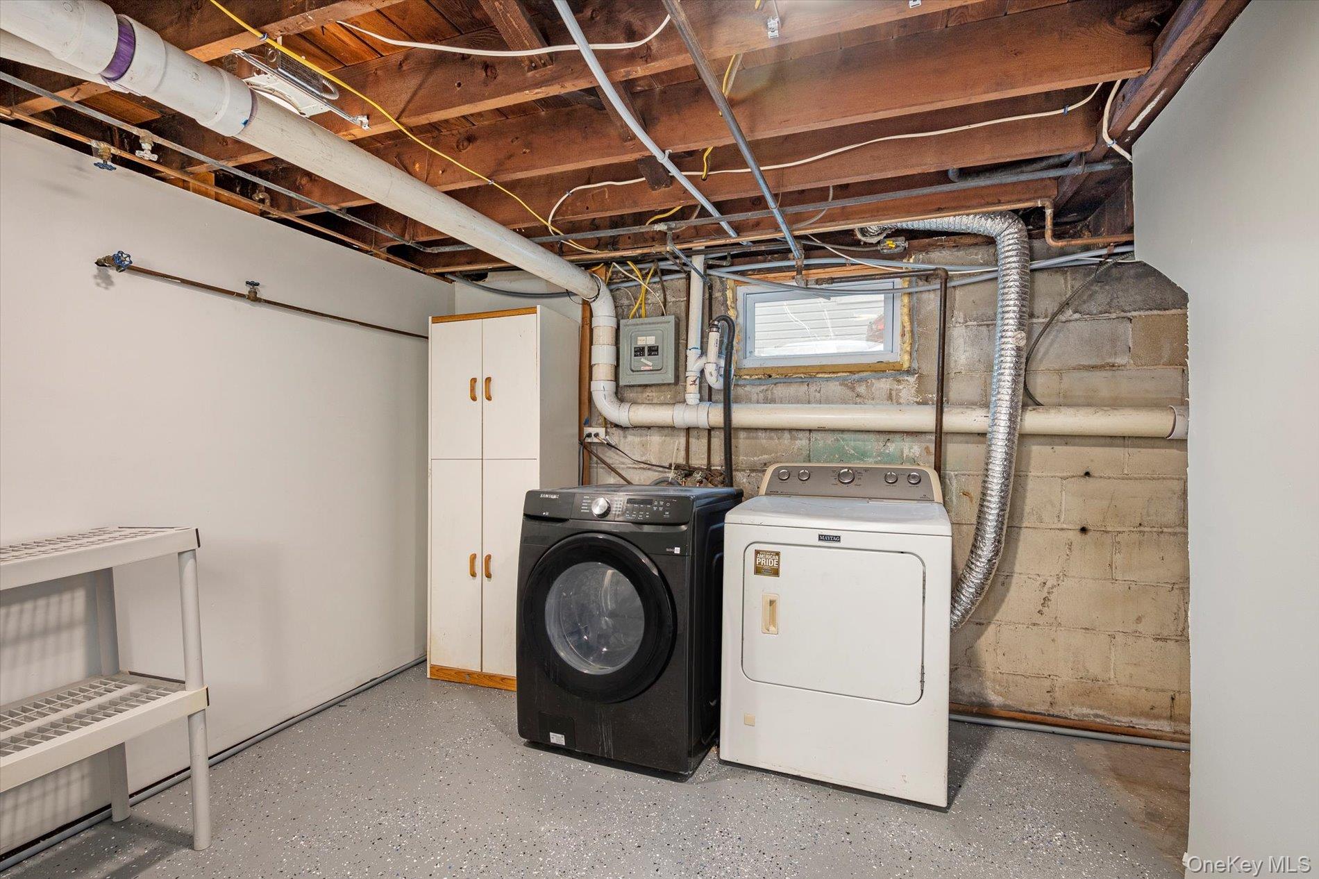 20 Kenneth Avenue Bellmore, NY 11710 - Photo 17 of 24 a utility room with dryer and washer