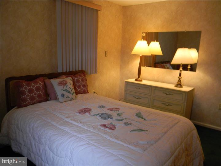 822 Bluebell Road Warminster, PA 18974 - Photo 14 of 20 Bedroom 2