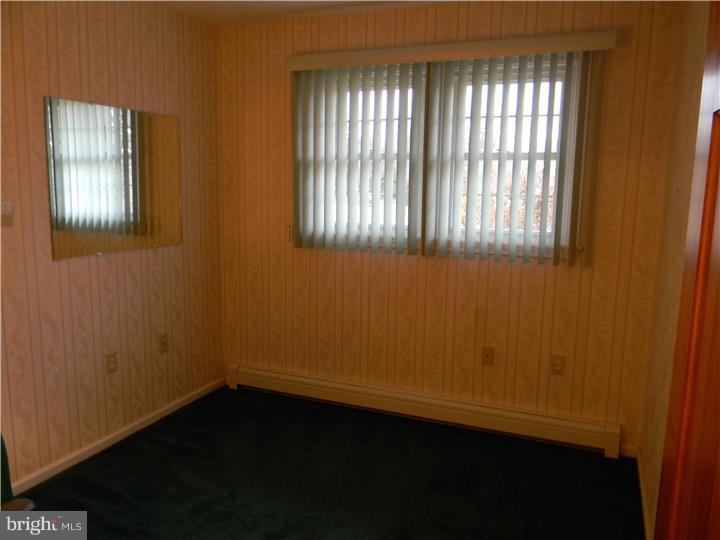 822 Bluebell Road Warminster, PA 18974 - Photo 9 of 20 Bedroom 3