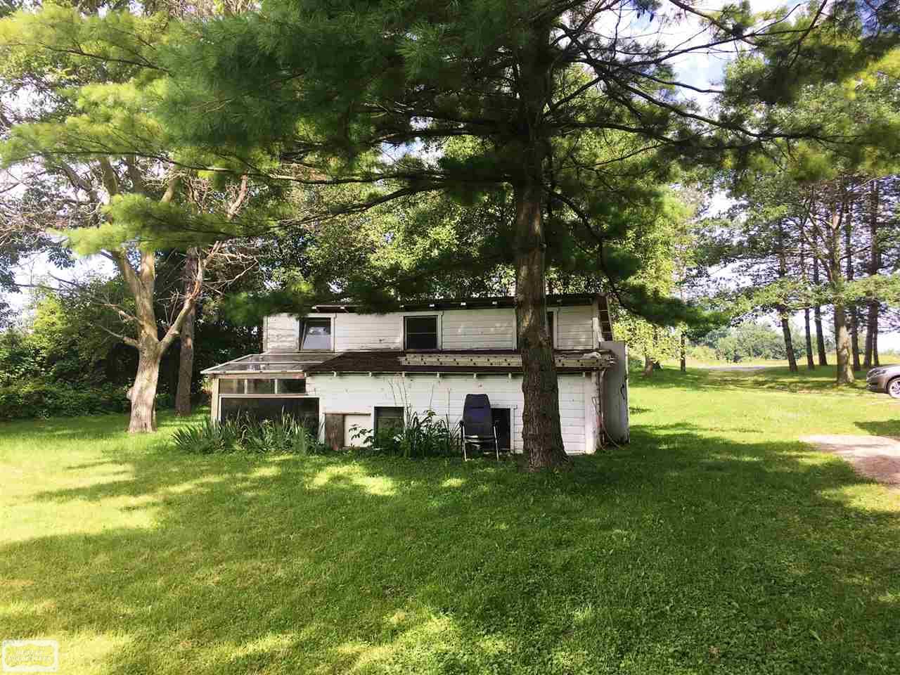 22100 Armada Ridge Road Armada, MI 48005 - Photo 37 of 43 31327048-36.JPG