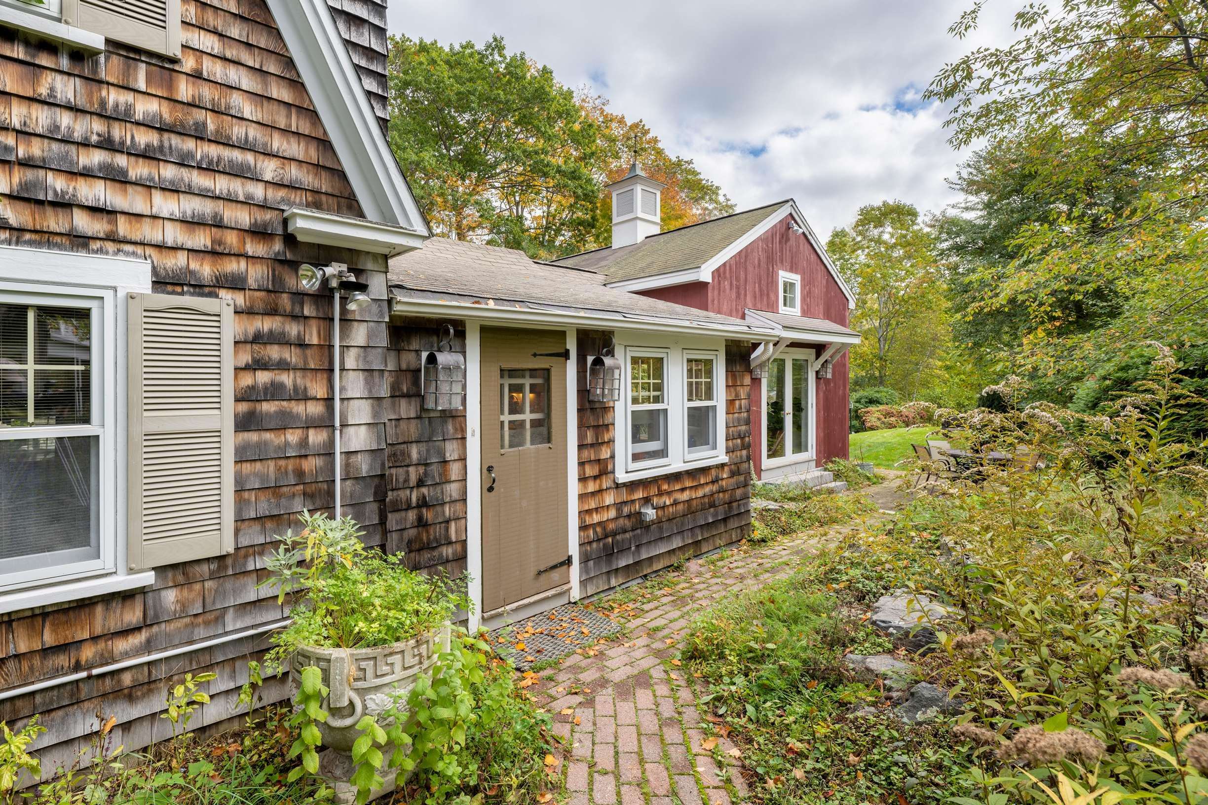 31 River Road York, ME 03902 - Photo 4 of 40 Gallery Image 4