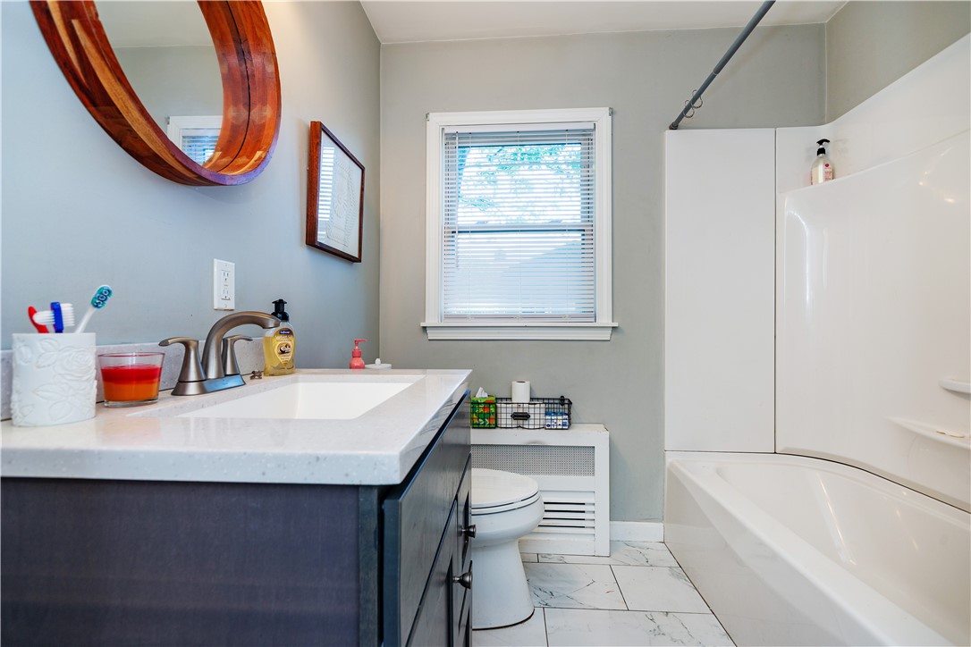 220 Alvin Street Warwick, RI 02886 - Photo 23 of 45