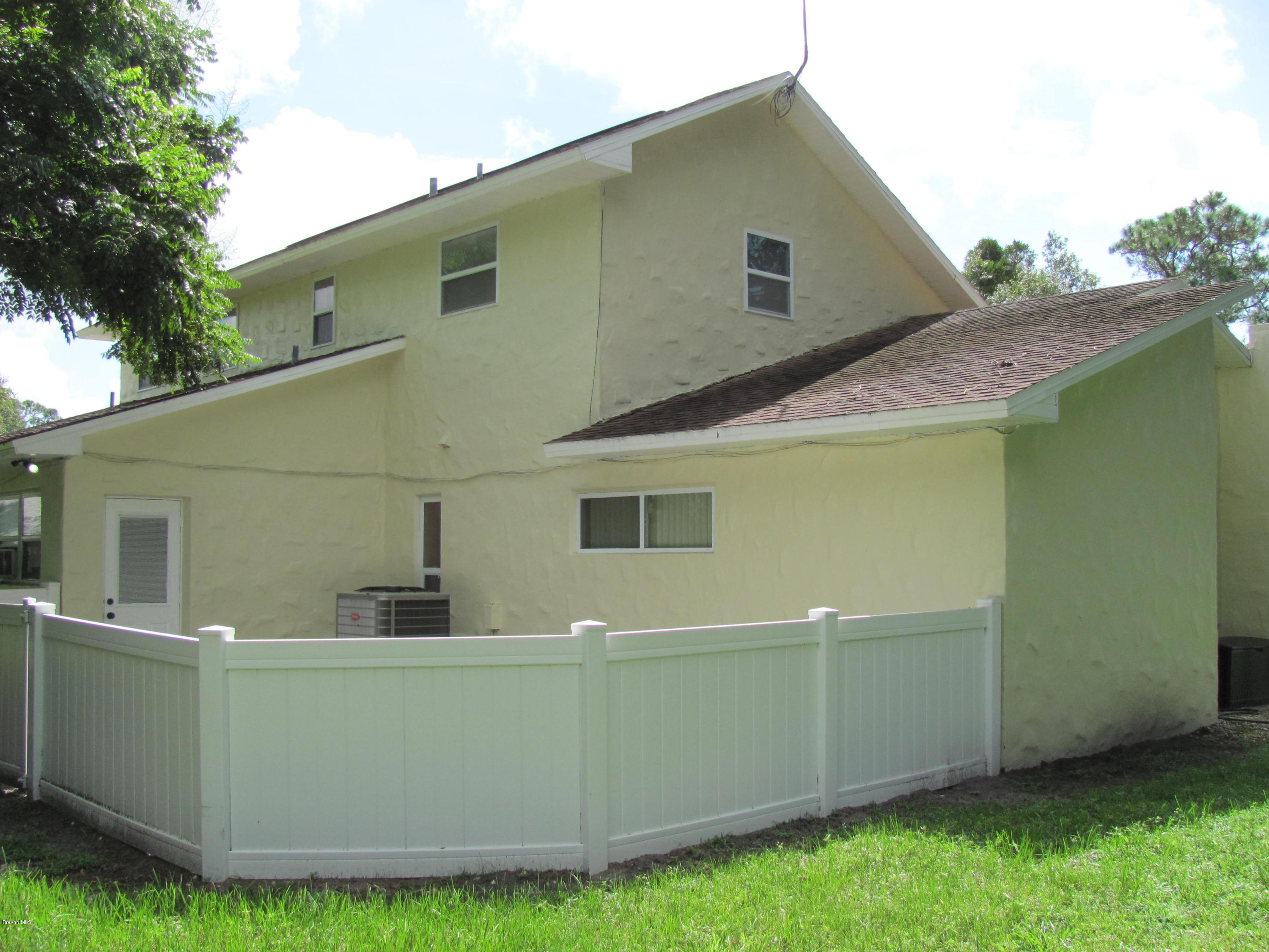 385 North Range Road Cocoa, FL 32926 - Photo 8 of 84 Back View