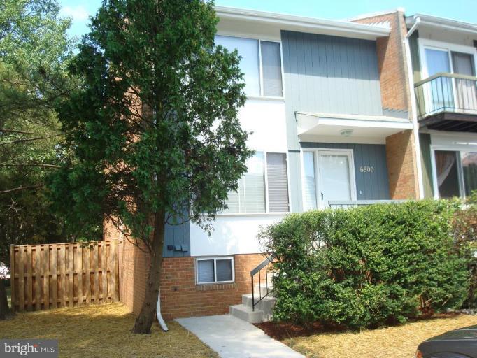 6800 Clowser Court Springfield, VA 22150 - Photo 1 of 16 Exterior (Main)
