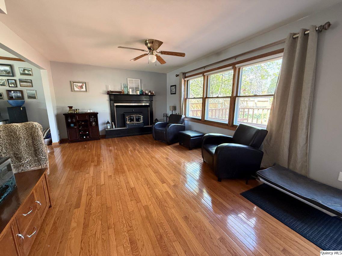 2831 Curved Creek Road Quincy, IL 62301 - Photo 4 of 17 Gallery Image 4