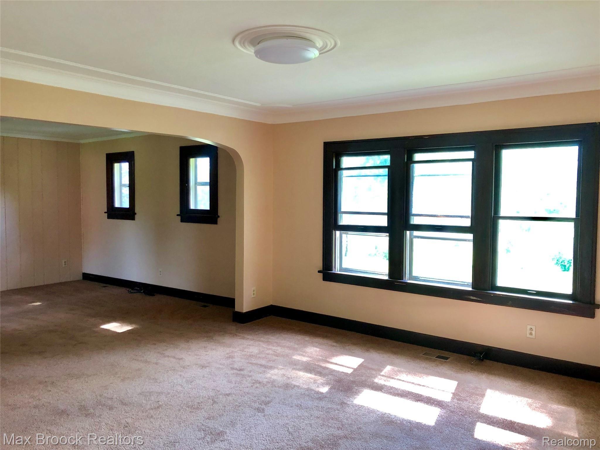 630 Angle Road Lapeer, MI 48446 - Photo 11 of 36 A8DB8256-D760-4CA5-9DC6-40182CB3D57E.jpeg