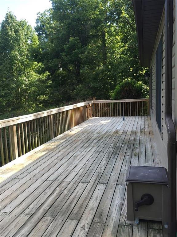 685 Pluto Road Ligonier, PA 15658 - Photo 24 of 25 Deck across the front of the house!