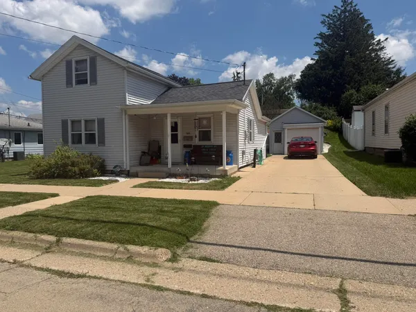 $185,000 | 1410 13th Avenue, Monroe, WI 53566