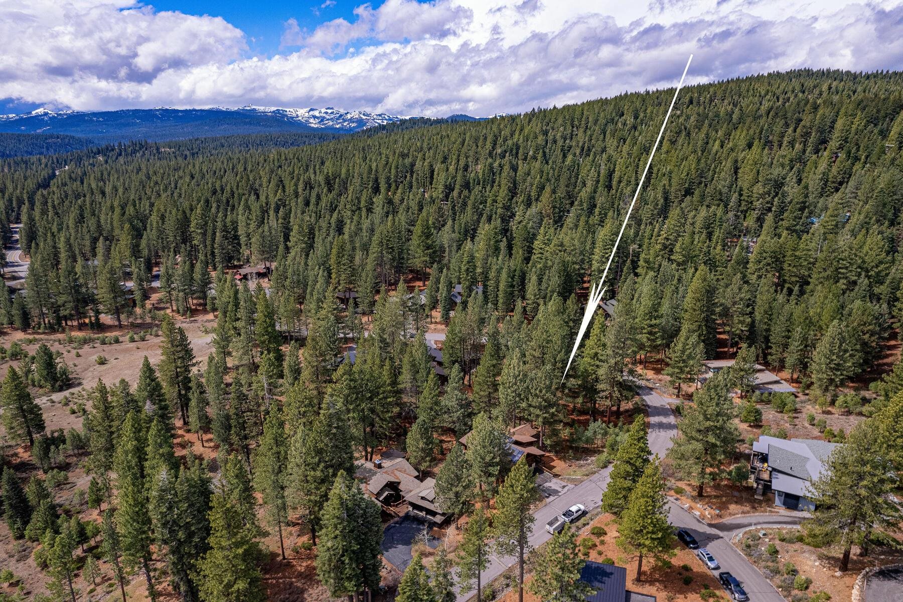 11301 China Camp Road Truckee, CA 96161 - Photo 7 of 23