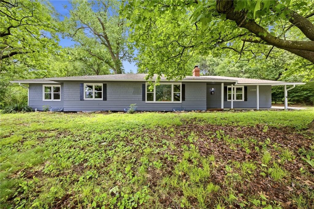 11008 Grandview Road Kansas City, MO 64137 - Photo 2 of 52