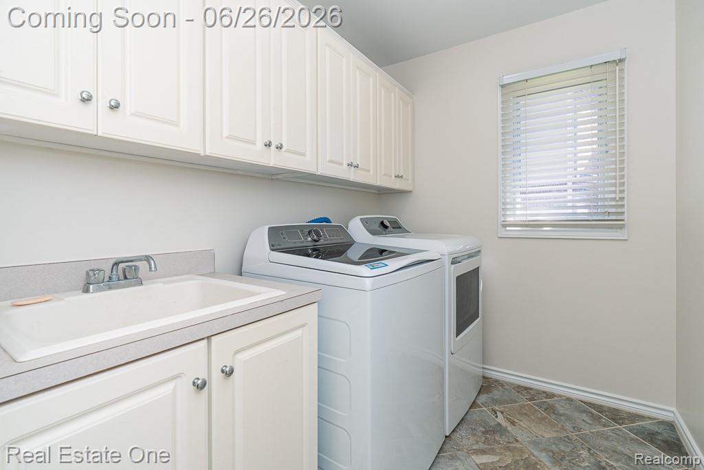 227 Bloomer Ridge Court Rochester, MI 48307 - Photo 18 of 45 227 Bloomer Ridge Ct_MLS-019.jpg