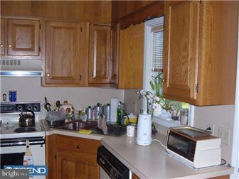 339 Reading Avenue Shillington, PA 19607 - Photo 9 of 12 Kitchen