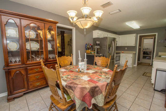 17694 Baldwin County Road 10 Foley, AL 36535 - Photo 4 of 20