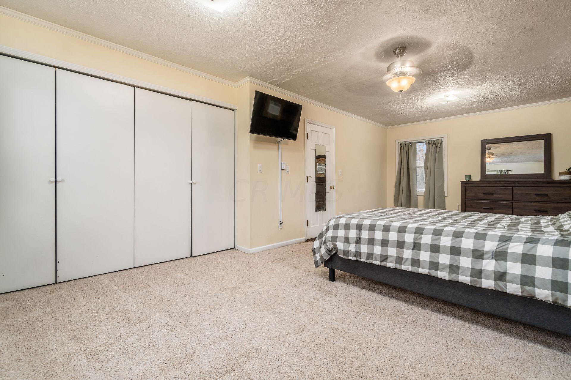 2875 Scenic Road Marion, OH 43302 - Photo 18 of 33 Primary Bedroom