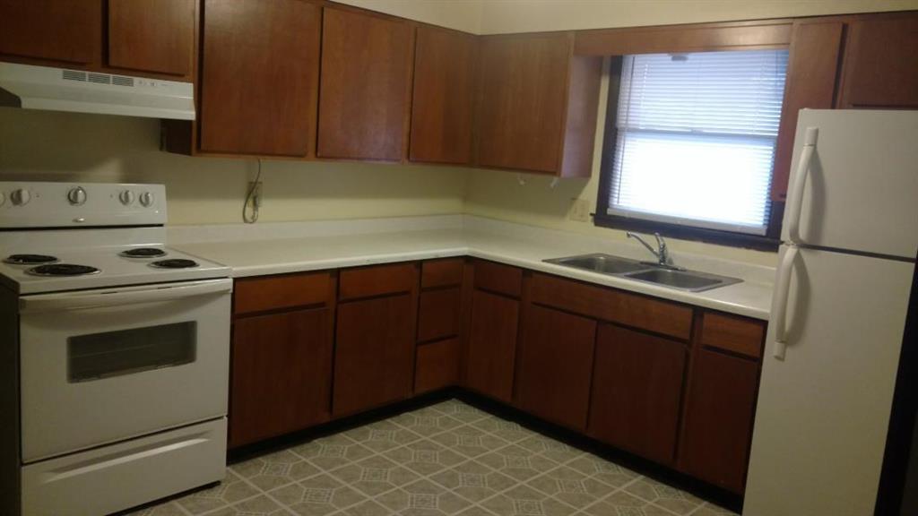 409 Ruddle Avenue Anderson, IN 46012 - Photo 2 of 7 Gallery Image 2