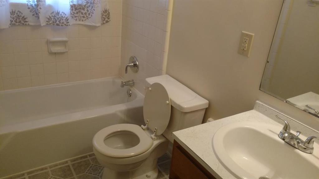 409 Ruddle Avenue Anderson, IN 46012 - Photo 7 of 7 Gallery Image 7