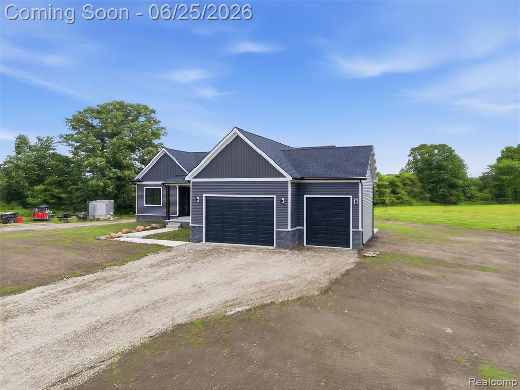 77850 Angling Road Richmond, MI 48062 - Photo 3 of 54