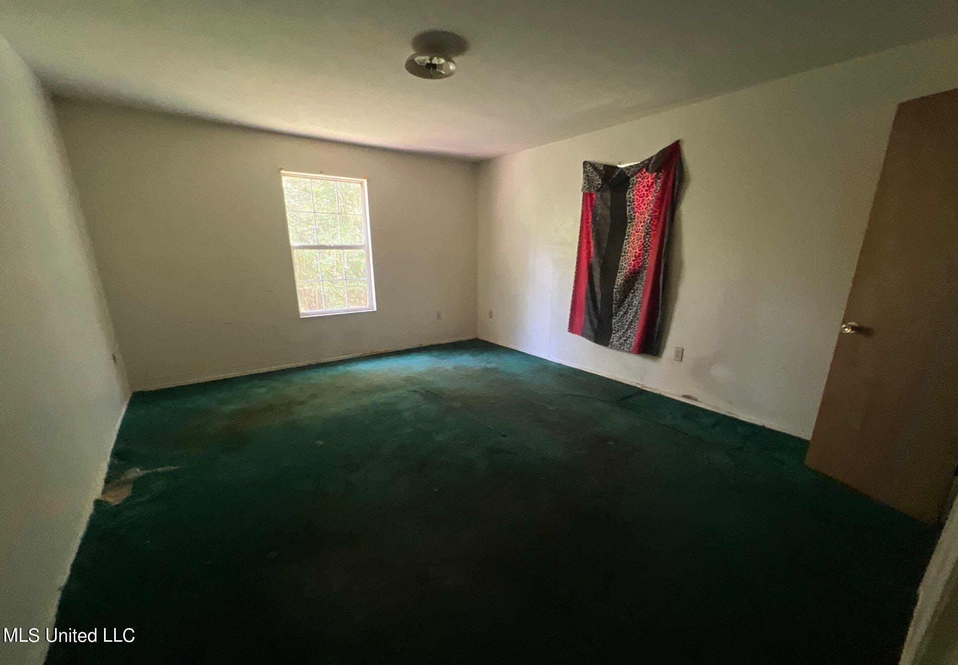 68 Dana Road Vicksburg, MS 39180 - Photo 6 of 7 down-net_http20240920-103-2eh4sl