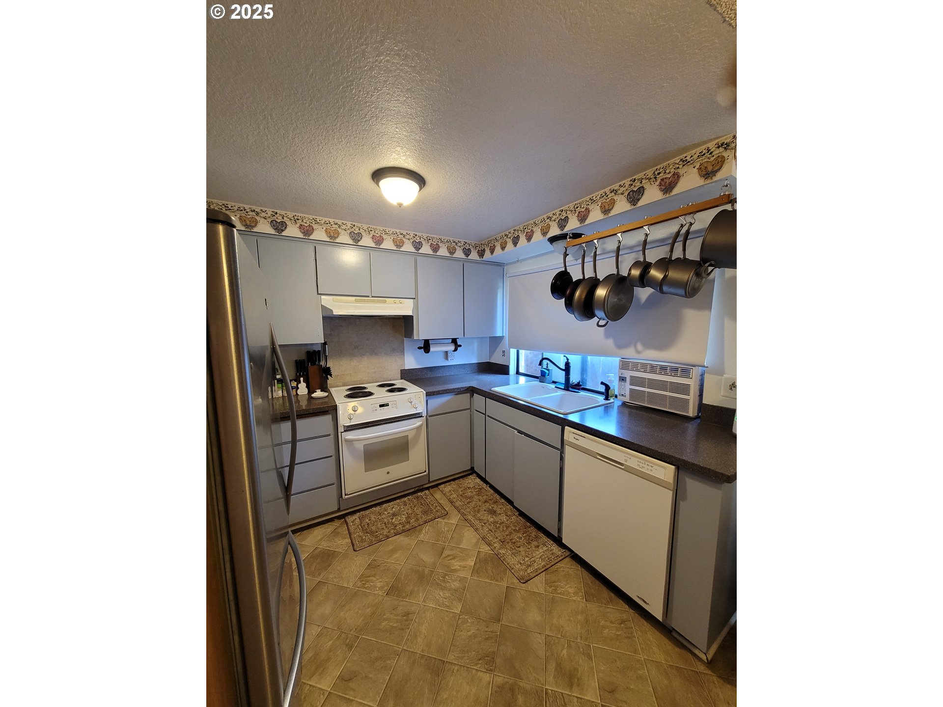 647 South 44th Street Springfield, OR 97478 - Photo 16 of 30 Gallery Image 16