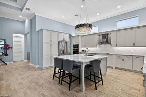 $2,095,000 | 6007 Barthelemy Avenue, Naples, FL 34113