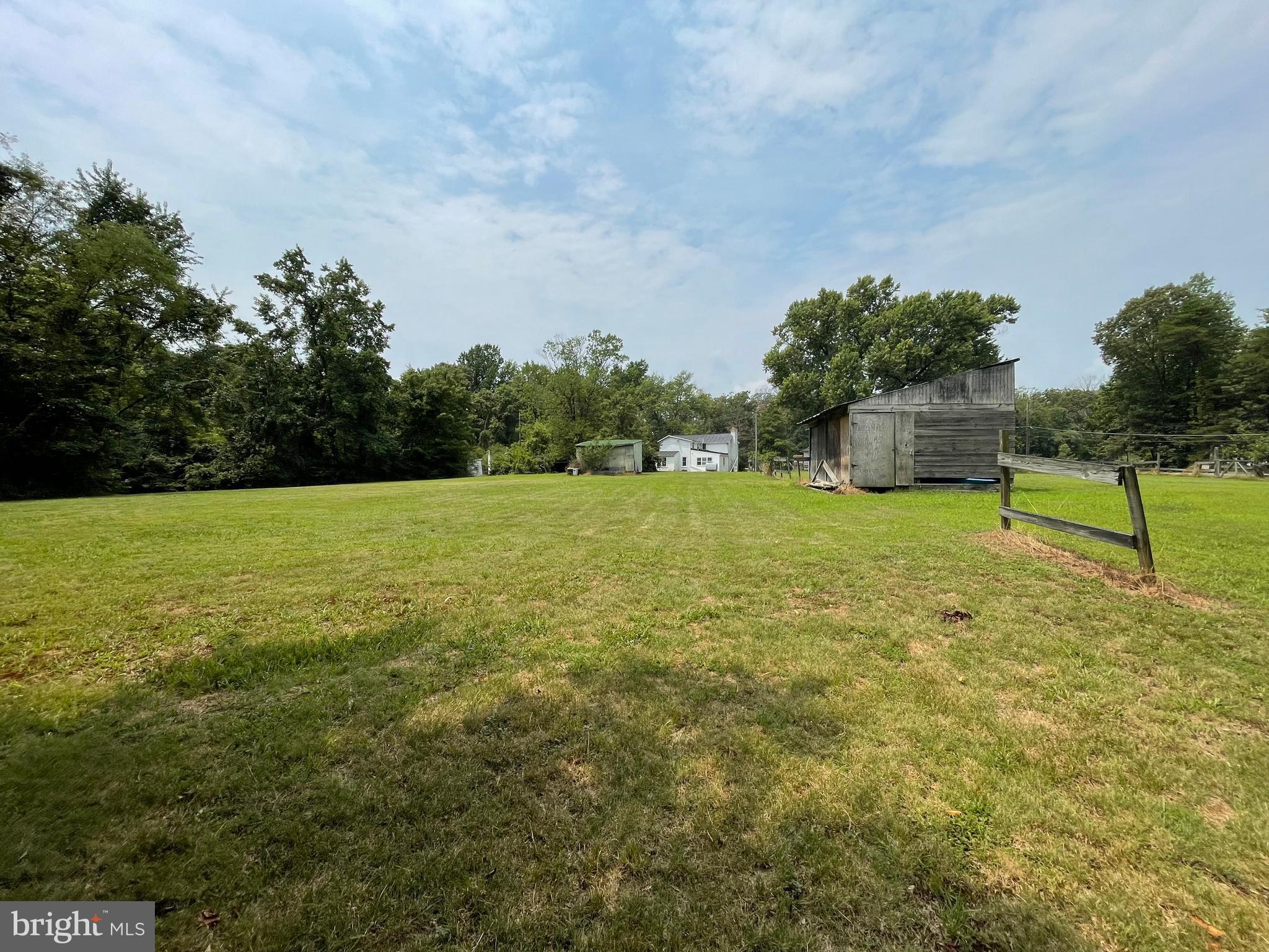 9909 Old Colchester Road Lorton, VA 22079 - Photo 36 of 39 WOWZA aint that pretty!