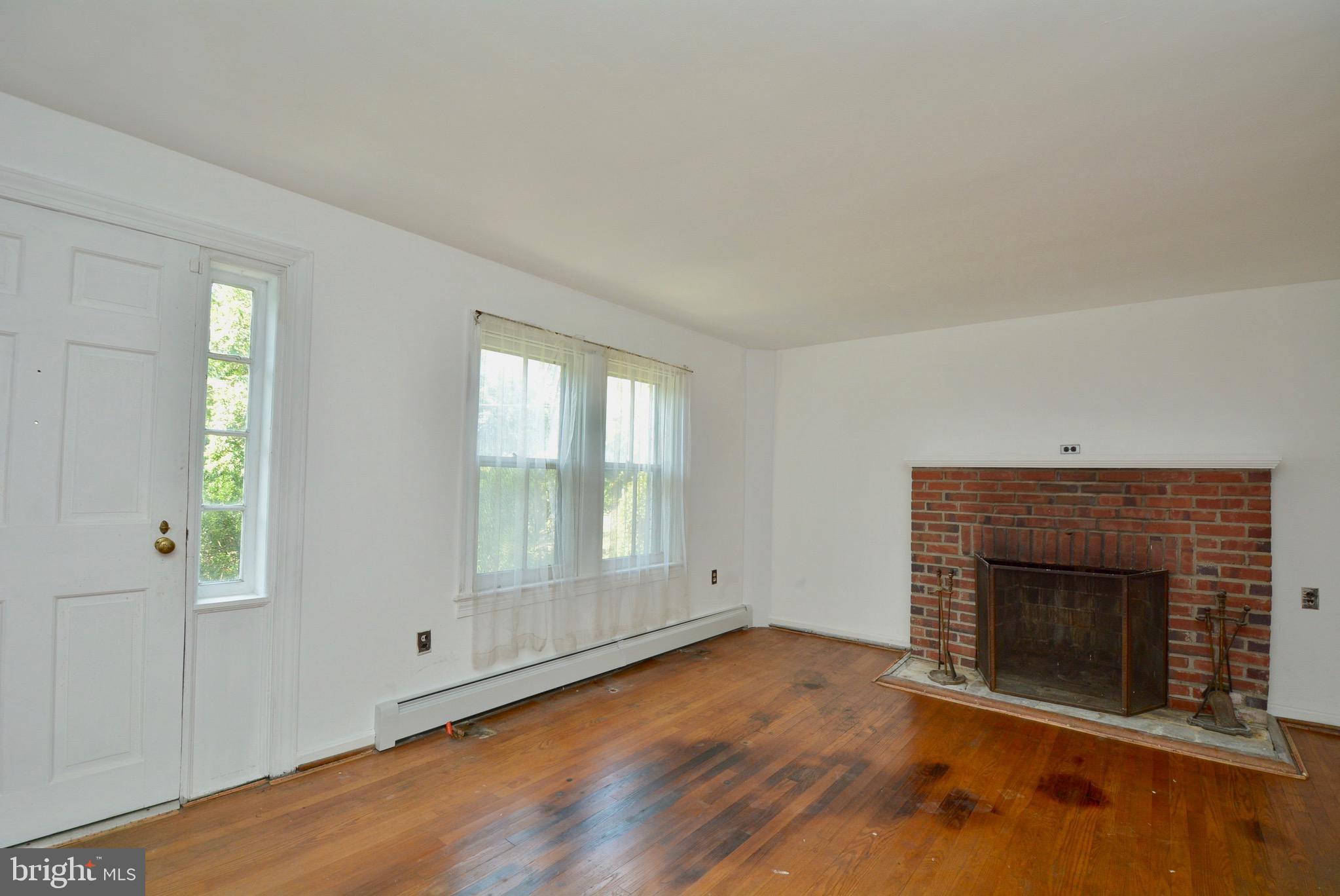 9909 Old Colchester Road Lorton, VA 22079 - Photo 8 of 39 Gallery Image 8