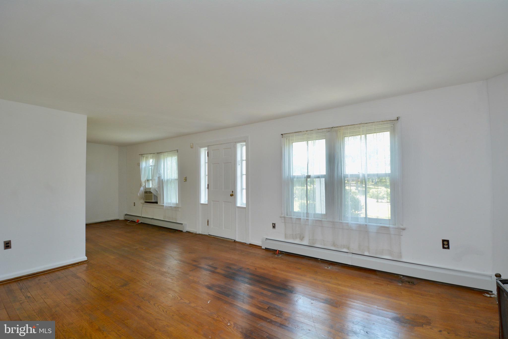 9909 Old Colchester Road Lorton, VA 22079 - Photo 9 of 39 Gallery Image 9