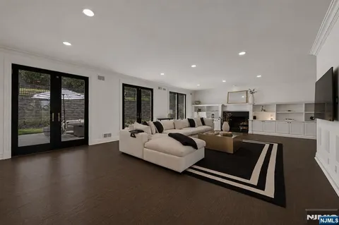 $2,995,000 | 228 Highland Avenue, Montclair, NJ 07043