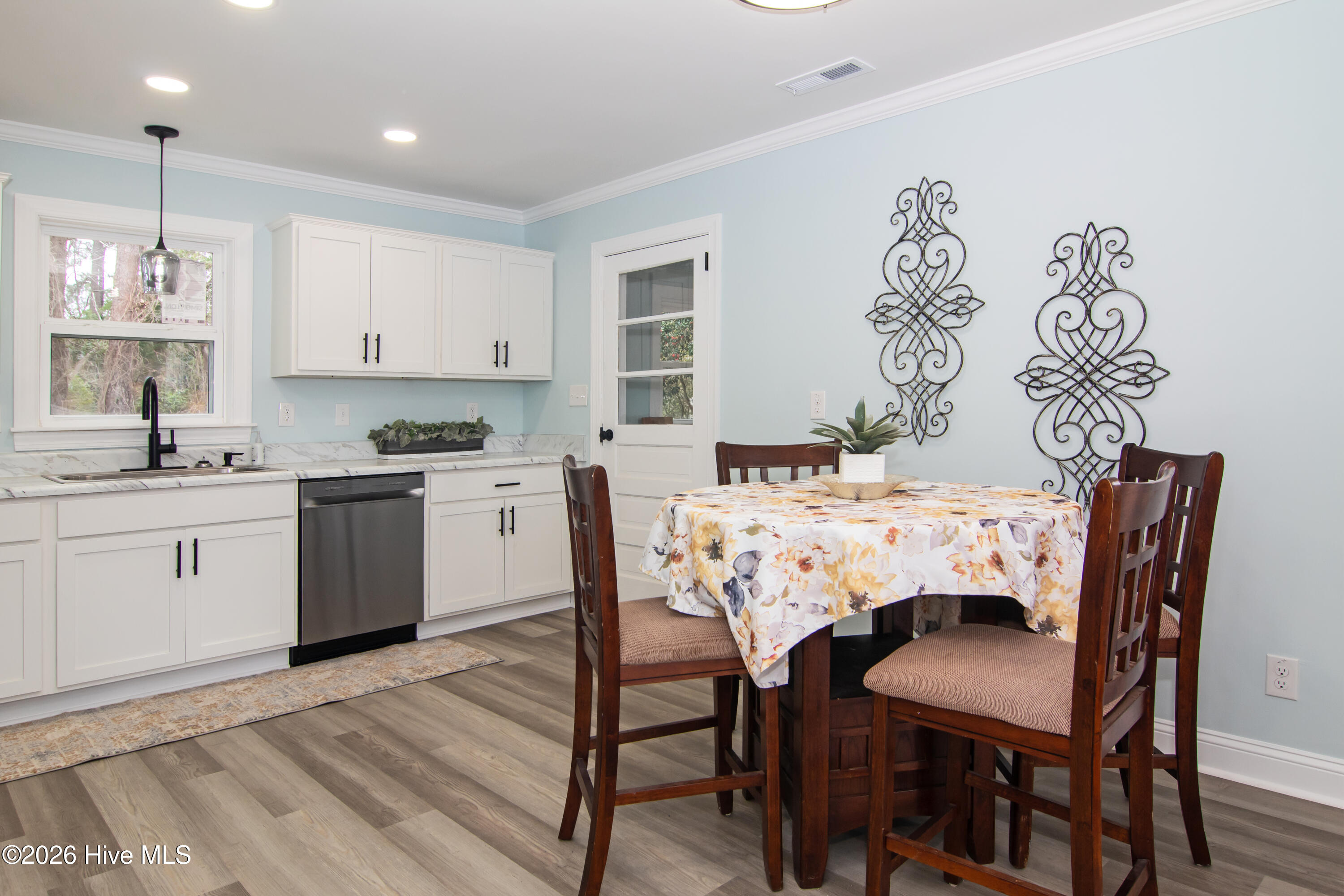132 South Navassa Road Leland, NC 28451 - Photo 8 of 28 Kitchen